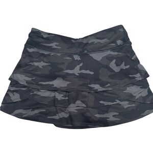 Athleta Girl Camo Lux Swing Skort Size L 12 Black Gray Athletic Lined